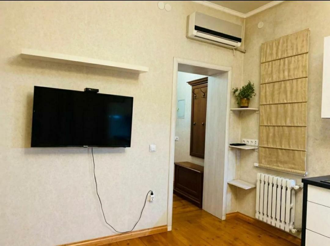 Бульвар Эркиндик74 Bishkek Bagian luar foto