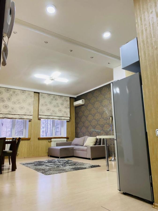 Бульвар Эркиндик74 Bishkek Bagian luar foto